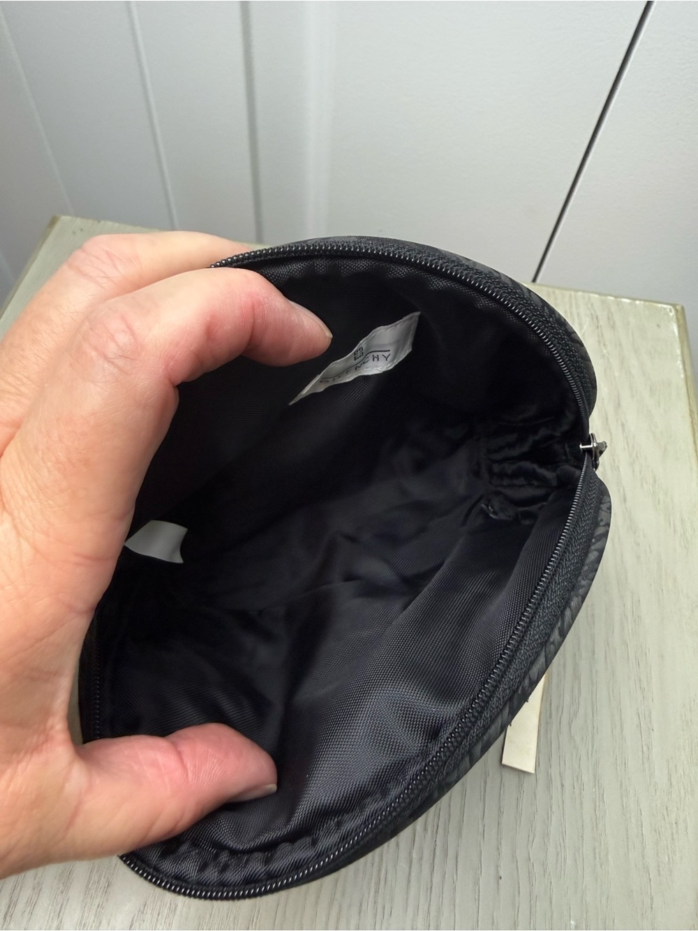 NWT Givenchy small Black Textured Round Makeup Pouch - Picture 5 of 6
